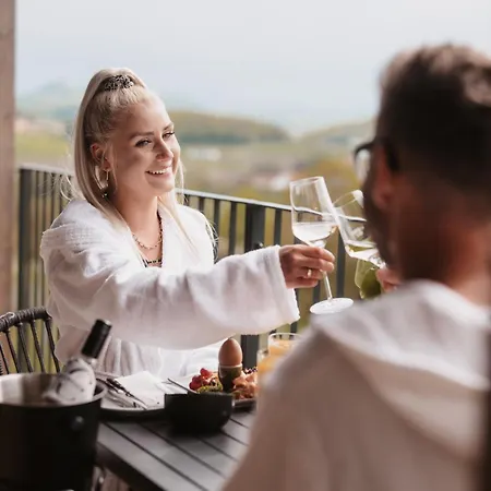 Der Zweytick - Weingut, Buschenschank & Apartamento *
